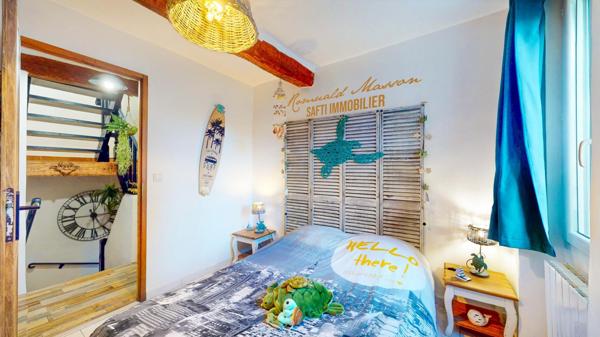 Maison de village 4 pièces avec terrasse, garage et cave