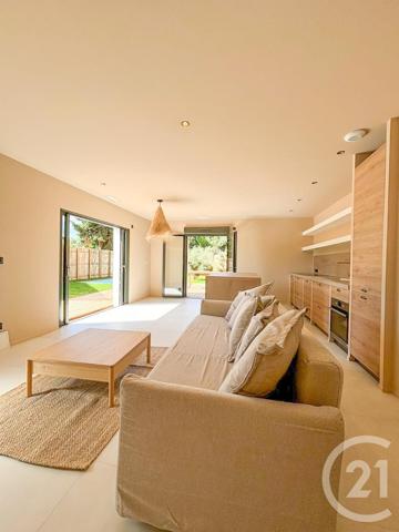 Appartement F3 à vendre  3 pièces - 97,18 m2 CAVALAIRE SUR MER - 83