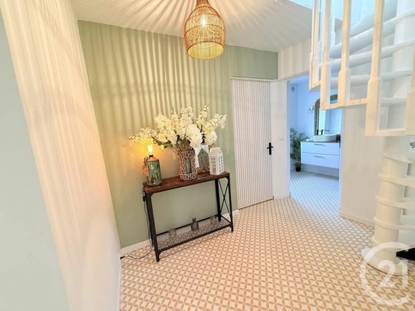 Maison à vendre  6 pièces - 135 m 2   MAUBEUGE  - 59