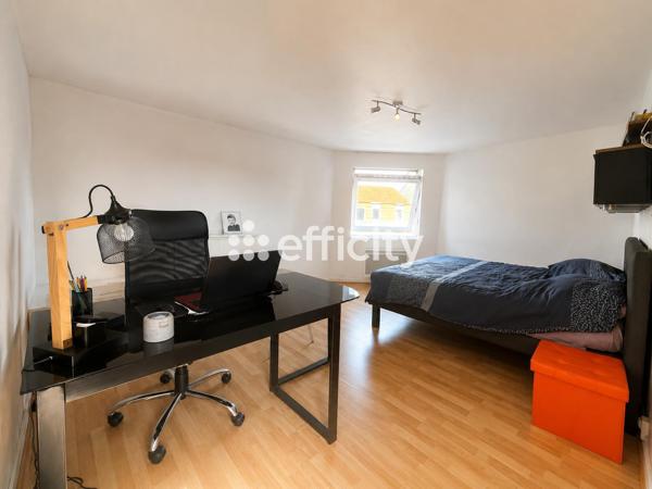 Appartement
         7 pièces
        - 171 m² Exclusivité 329 000 € *