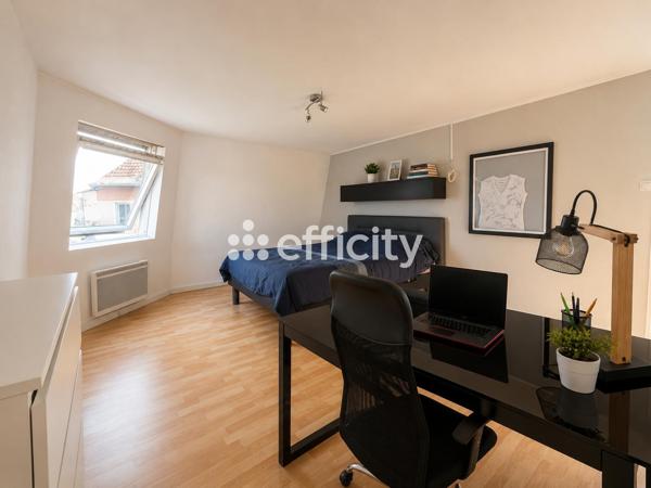 Appartement
         7 pièces
        - 171 m² Exclusivité 329 000 € *