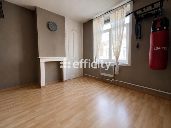 Appartement
         7 pièces
        - 171 m² Exclusivité 329 000 € *