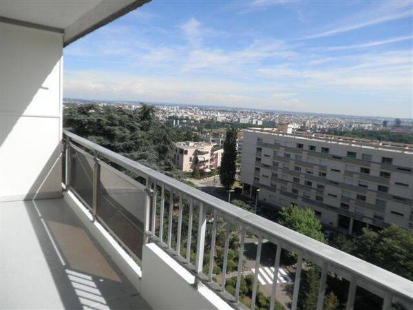 Appartement 3 pièces                                        - 69300 Caluire-et-Cuire Réf : 5306