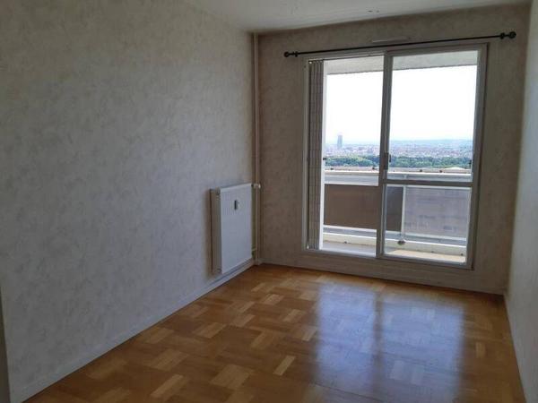 Appartement 3 pièces                                        - 69300 Caluire-et-Cuire Réf : 5306