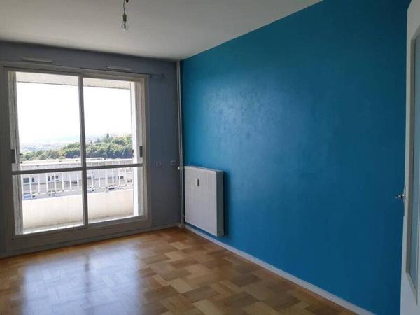 Appartement 3 pièces                                        - 69300 Caluire-et-Cuire Réf : 5306