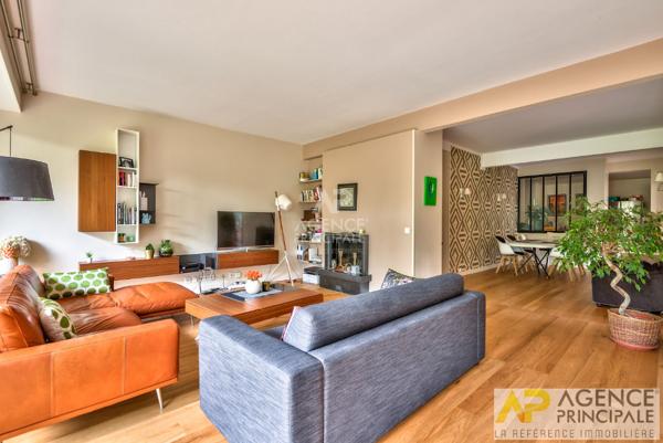 Appartement Chatou 5 pièce(s) 113 m² 669 000 € **  - Référence  158824