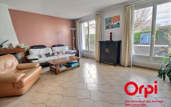 Maison à vendre    5 pièces • 115,17 m2 Montigny-le-Bretonneux