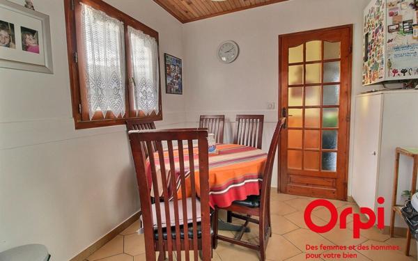 Maison à vendre    5 pièces • 115,17 m2 Montigny-le-Bretonneux