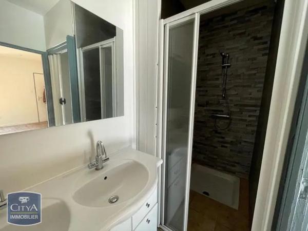 Appartement à louer 4 pièces 121.54m² Le Chambon-Feugerolles (42500)