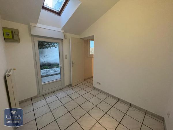 Appartement à louer 1 pièce 45.73m²