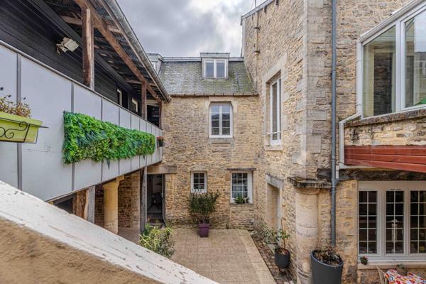Vente Maison de luxe Bayeux 15 Pièces 320 m²