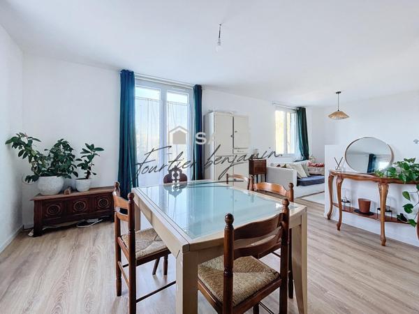 Maison rénovée, 3 pièces, premières commodités sur place