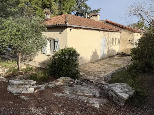 Vente Villa 8 pièces 214 m2 à Clermont-l'Hérault