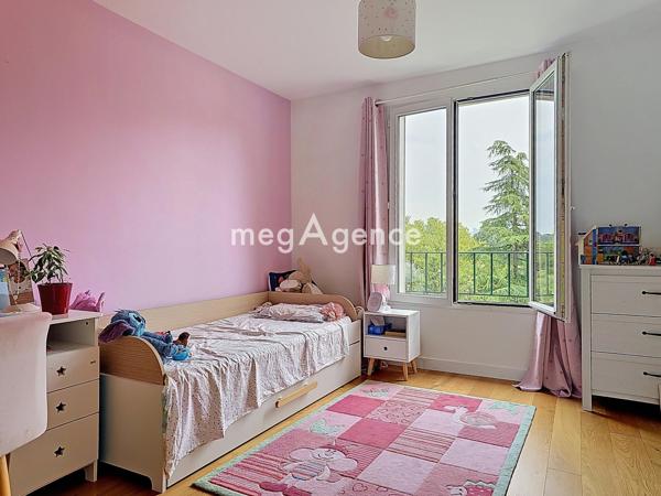 Appartement à CHATOU, 78400 - 4 pièces 85m²