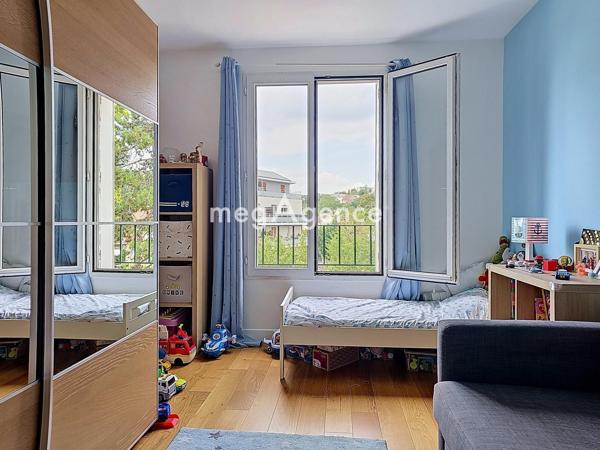Appartement à CHATOU, 78400 - 4 pièces 85m²