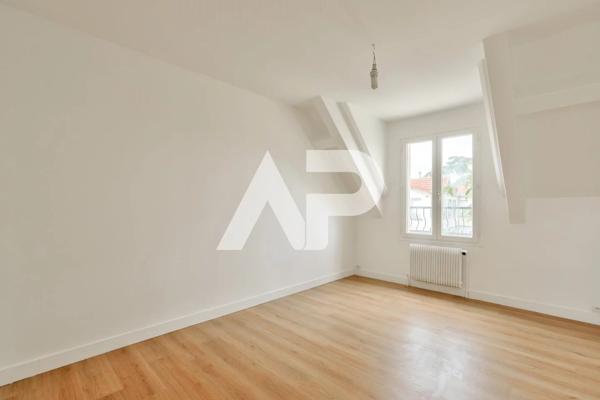 Maison d'environ 150m² avec jardin proche du bois de Clamart 849 000 € ** - Référence 7245071R