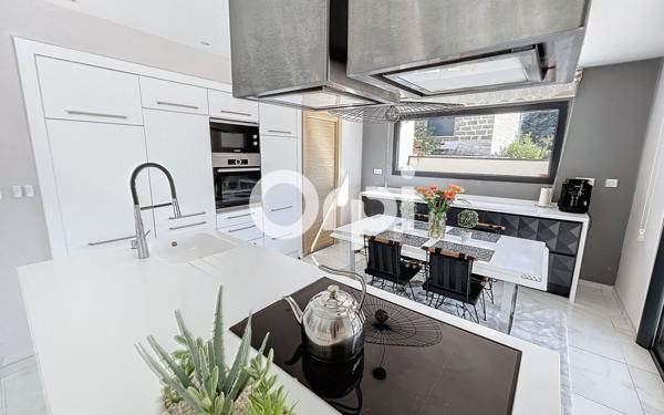 Maison à vendre    6 pièces •  Brive-la-Gaillarde