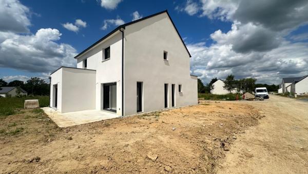 Maison a vendre  RT 2020  Saint Mars Du Désert 5 pièce(s) 140 m2-Bourg .