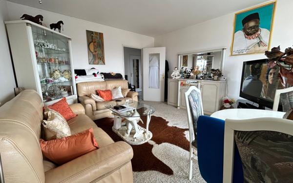 Appartement à vendre    1 pièce • 54 m2 Saint-Gratien