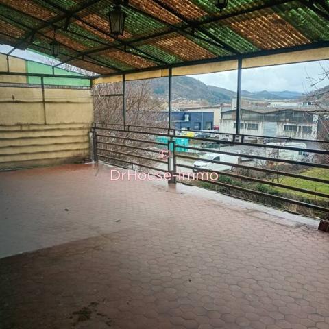 Commerce à vendre 7 pièces de 530 m²