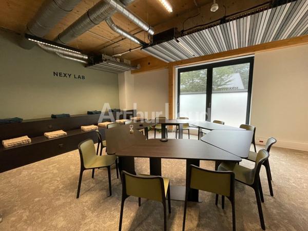 Location bureaux 517 m² - Immeuble récent et labellisé BREEAM Very Good sur les Grands Boulevards