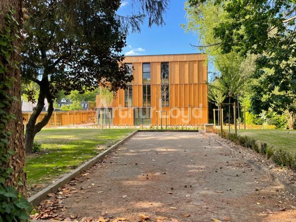 Location bureaux 517 m² - Immeuble récent et labellisé BREEAM Very Good sur les Grands Boulevards