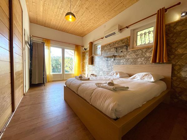 Maison familiale 5 chambres avec studio