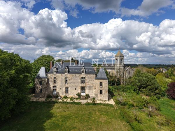 Authentique prieuré du XVIe siècle dans le Maine