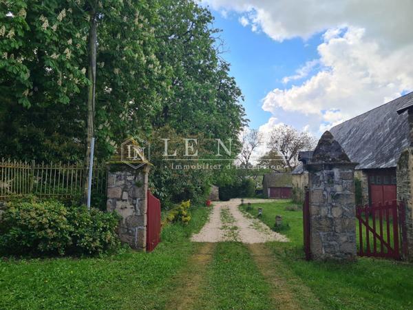 Authentique prieuré du XVIe siècle dans le Maine