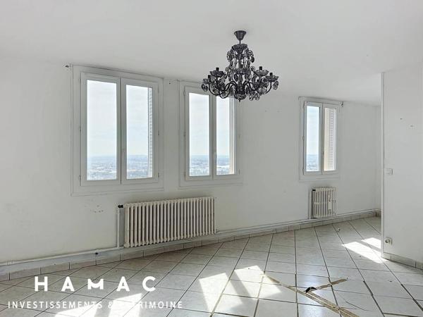 Appartement T4 65 m² dernier étage