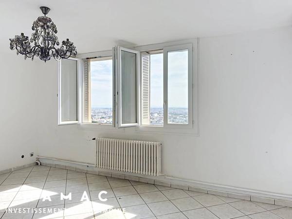 Appartement T4 65 m² dernier étage