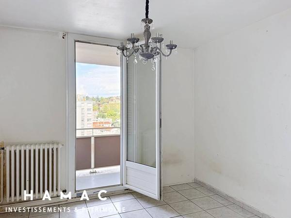 Appartement T4 65 m² dernier étage