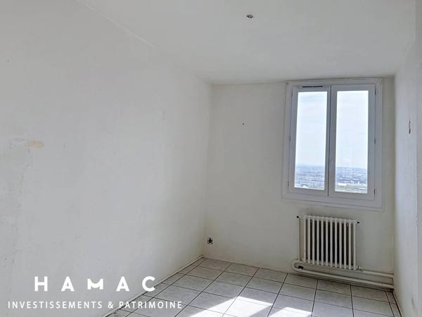 Appartement T4 65 m² dernier étage