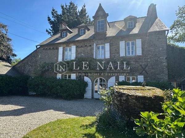 Au cœur du Morbihan, charmant manoir avec dépendances