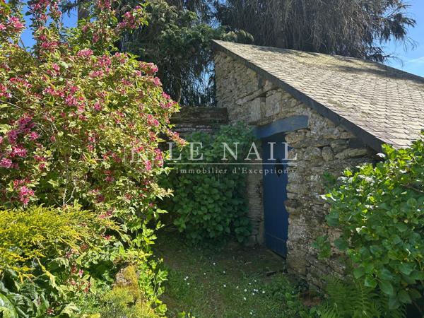 Au cœur du Morbihan, charmant manoir avec dépendances