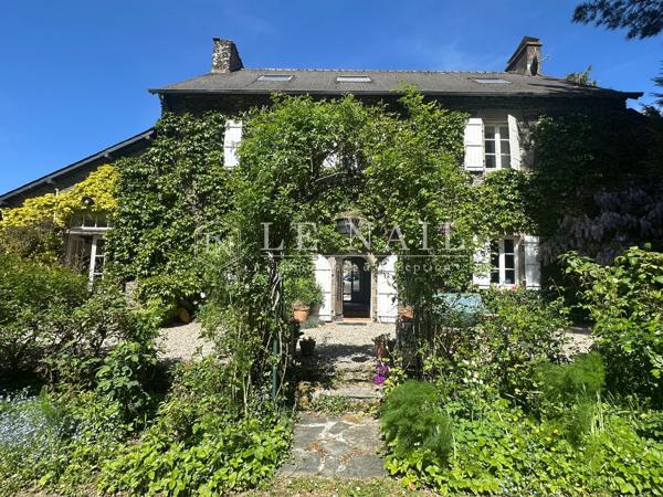 Au cœur du Morbihan, charmant manoir avec dépendances