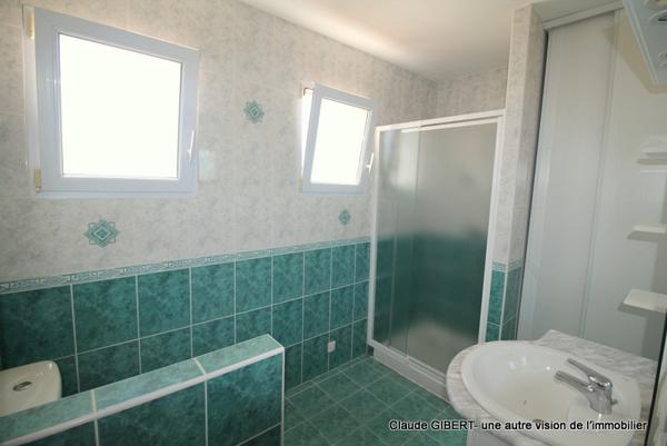 Bouzigues (34140) Bouzigues : Villa 6 pièces + studio avec une vue imprenable sur le Mont Saint-Clair et l'étang de Thau !