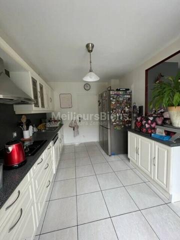 PAVILLON 4 chambres + bureau