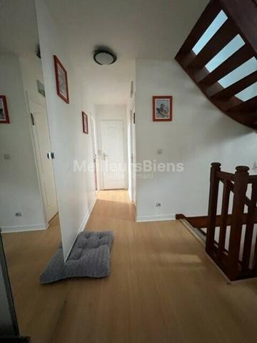 PAVILLON 4 chambres + bureau