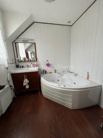 PAVILLON 4 chambres + bureau