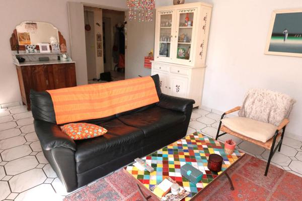 Beau 4 pièces en RDC et parking en sous sol