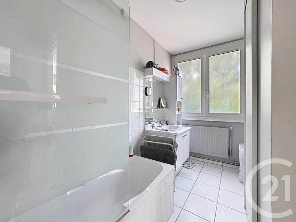 Appartement F3 à vendre  3 pièces - 59,03 m 2   NANCY  - 54