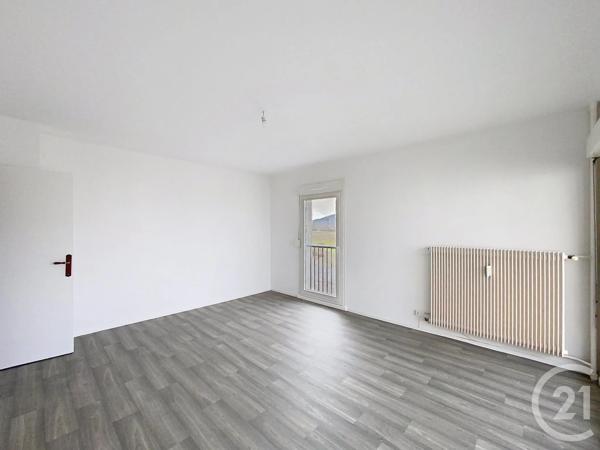 Appartement F4 à vendre  4 pièces - 65,45 m 2   VITTEL  - 88