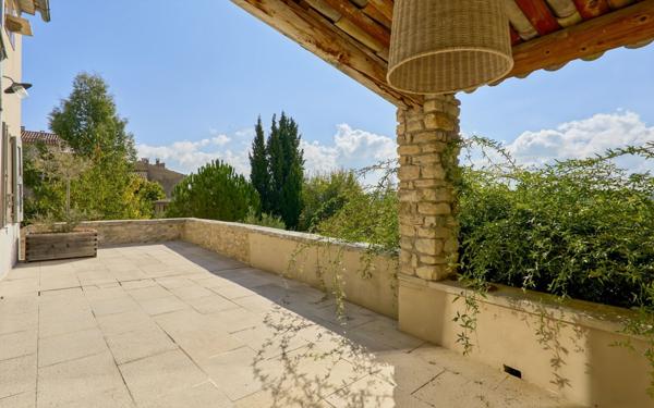 Maison à vendre    6 pièces •  Saint-Michel-l'Observatoire