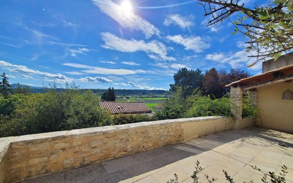 Maison à vendre    6 pièces •  Saint-Michel-l'Observatoire