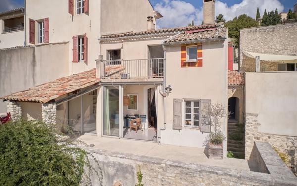 Maison à vendre    6 pièces •  Saint-Michel-l'Observatoire