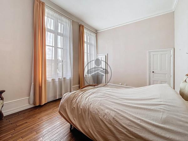 Vente Maison de ville 6 pièces 199 m2 à Saint-Quentin