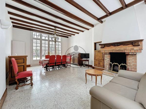 Vente Maison de ville 6 pièces 199 m2 à Saint-Quentin