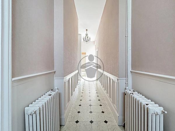 Vente Maison de ville 6 pièces 199 m2 à Saint-Quentin