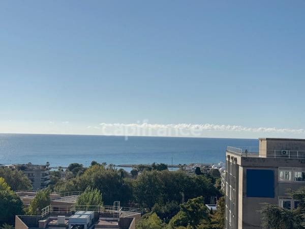 Bel appartement vue mer 69 m² – Terrasse – Balcon – Parking – Saint-Laurent-du-Var